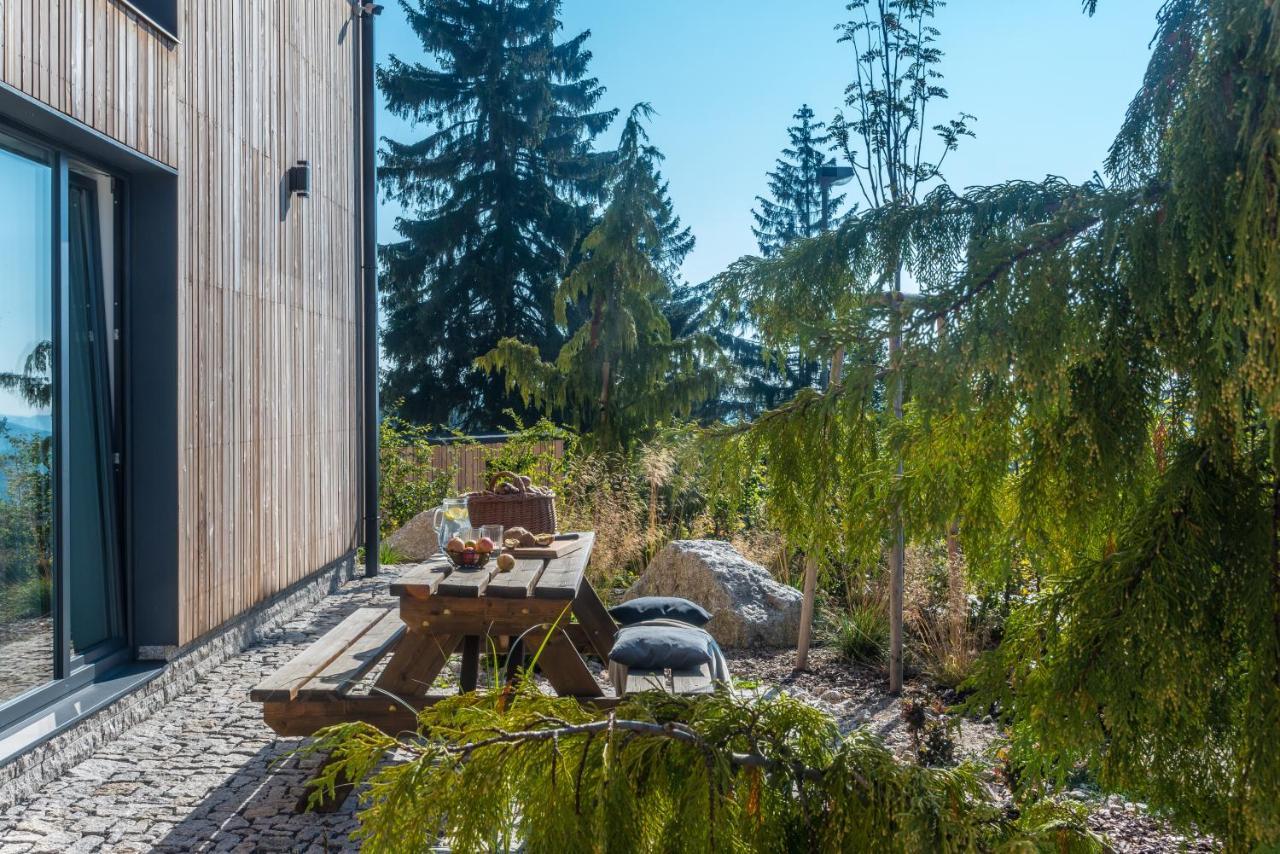 Hotel Kralovka Bedřichov Eksteriør bilde