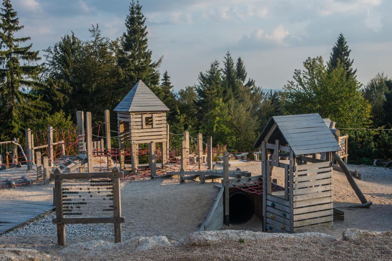 Hotel Kralovka Bedřichov Eksteriør bilde